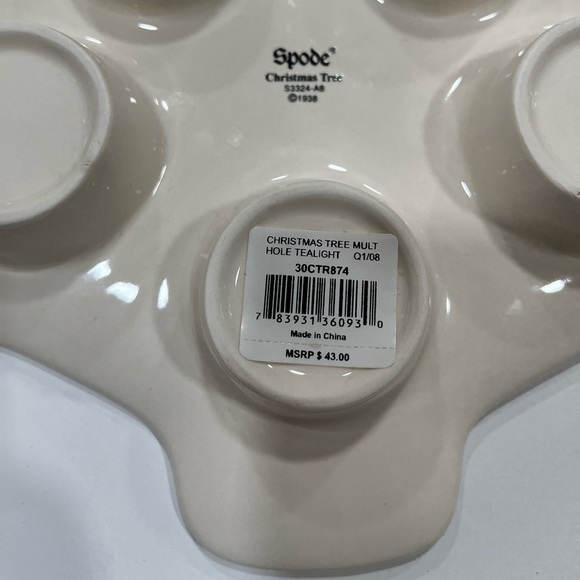 Christmas Tree Hole Tealight 6 Holders - Picture 6 of 6